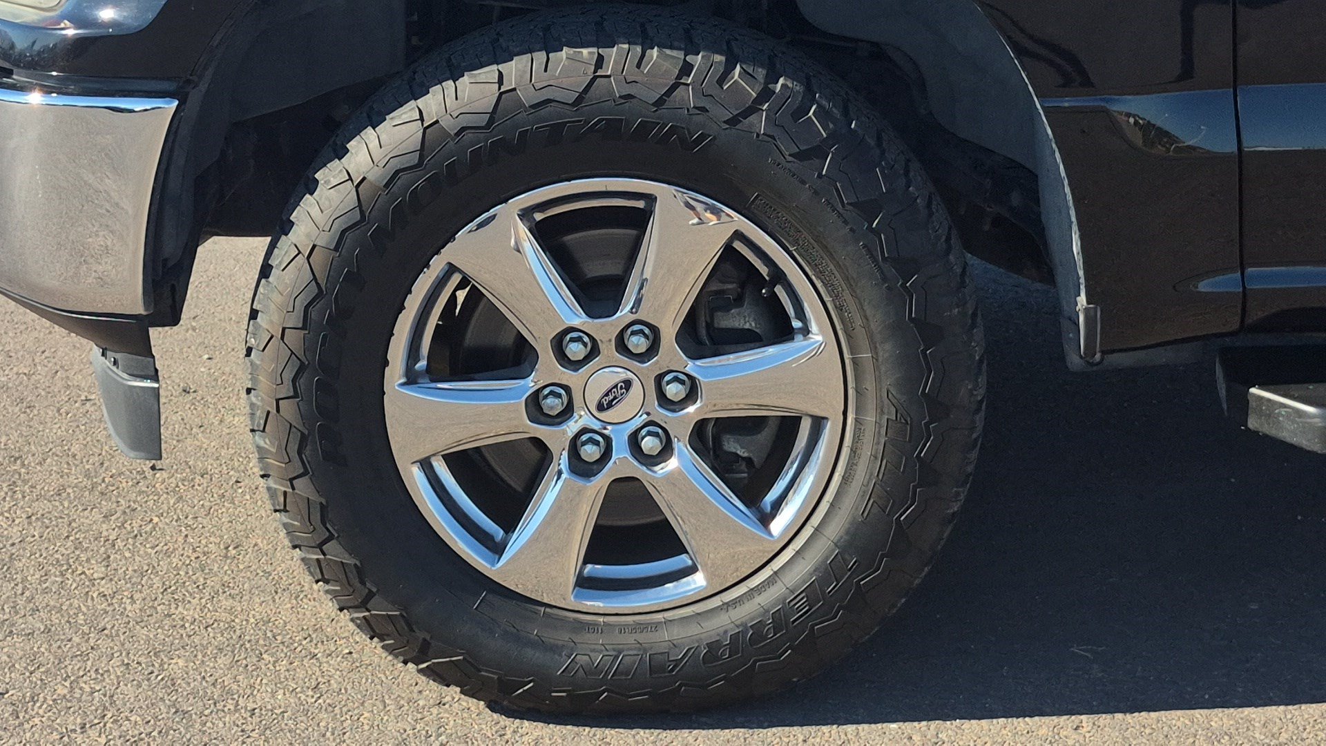 Used 2018 Ford F150 XLT w/ Equipment Group 301A Mid AWD/4WD image 10