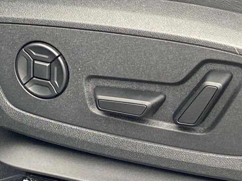 Used 2024 Audi Q4 e-tron Premium w/ Convenience Package image 12