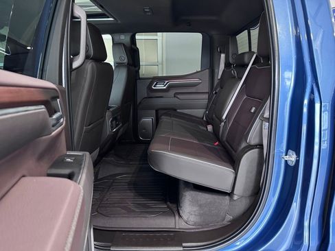 Certified 2025 GMC Sierra 1500 Denali w/ Denali Reserve Package AWD/4WD image 16