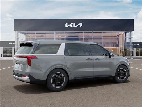 New 2026 Kia Carnival EX FWD image 6