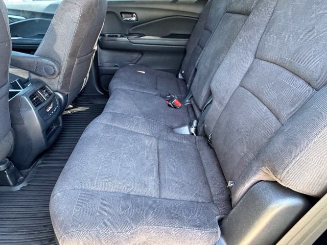 Used 2022 Honda Pilot Sport image 16