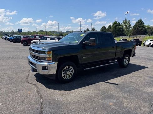 Used 2017 Chevrolet Silverado 2500 LT w/ LT Convenience Package AWD/4WD image 3