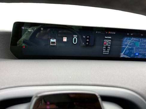 Certified 2025 Ford Expedition Max Platinum image 11