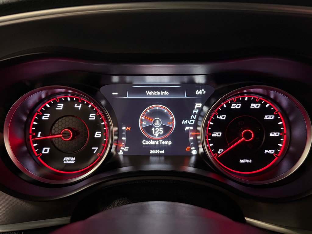 Used 2020 Dodge Charger SXT RWD image 14