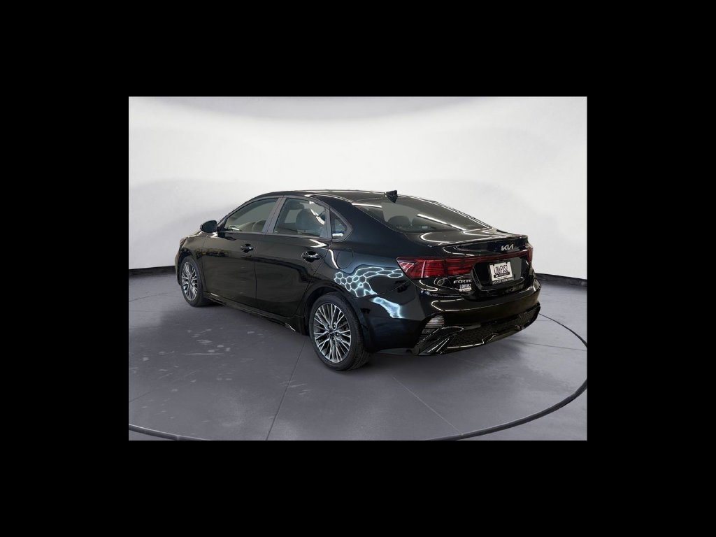 Used 2024 Kia Forte GT-Line w/ GT-Line Premium Package FWD image 4