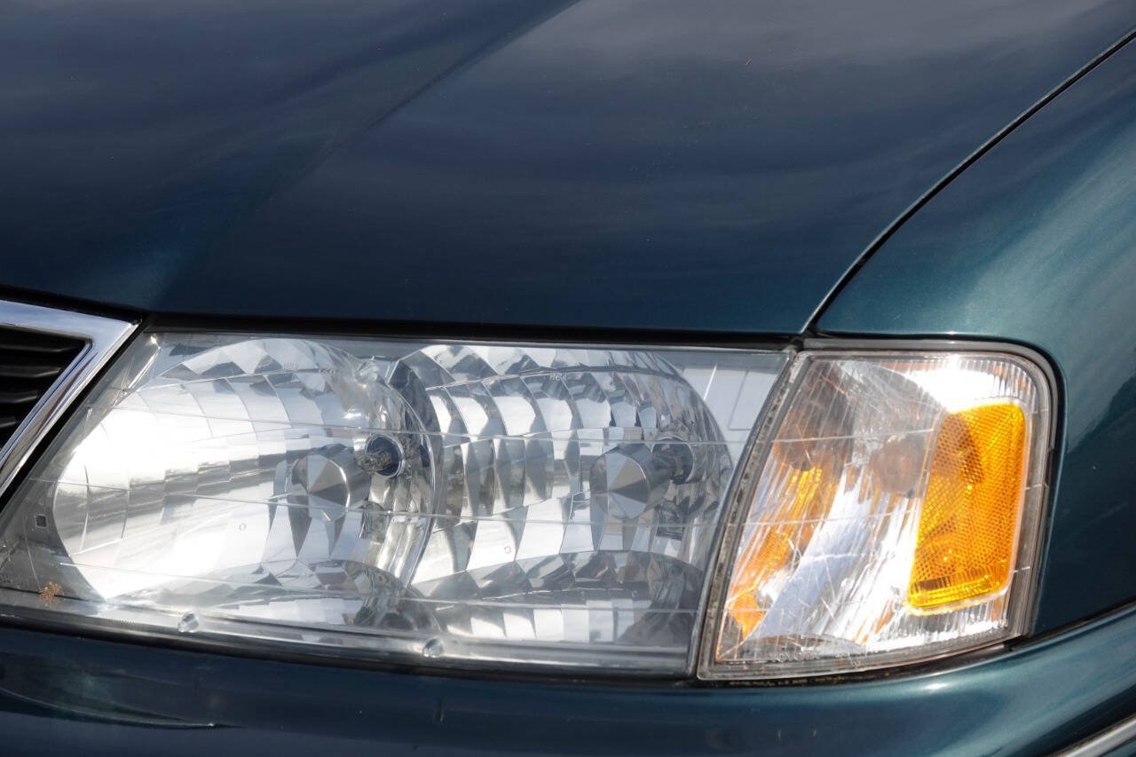 Used 1999 Toyota Avalon XLS FWD image 55