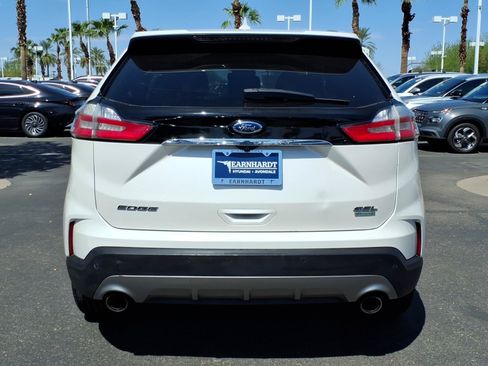 Used 2019 Ford Edge SEL w/ Equipment Group 201A FWD image 4