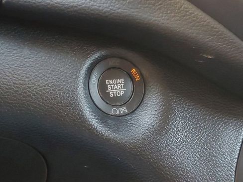 Used 2020 Jeep Cherokee Trailhawk w/ Cold Weather Group image 23