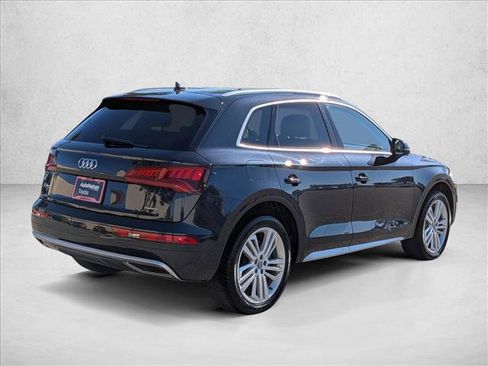Used 2019 Audi Q5 2.0T Premium Plus w/ Premium Plus Package AWD/4WD image 5