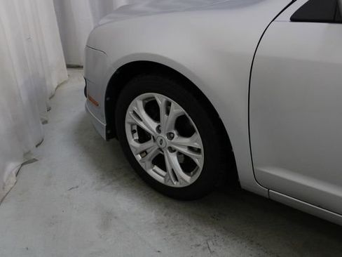 Used 2012 Ford Fusion SE image 28