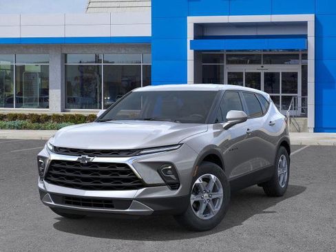 New 2025 Chevrolet Blazer LT w/ Driver Confidence Package image 6