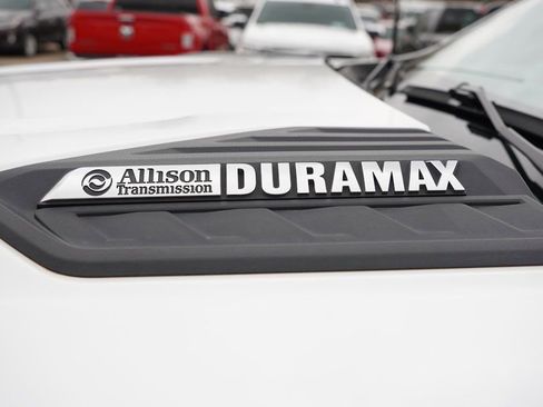 Certified 2022 Chevrolet Silverado 2500 LTZ w/ LTZ Plus Package image 15