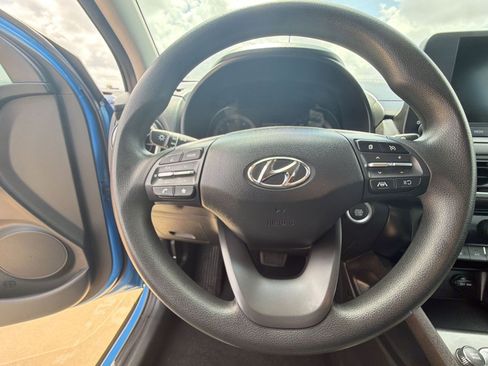 Used 2022 Hyundai Kona SEL image 17