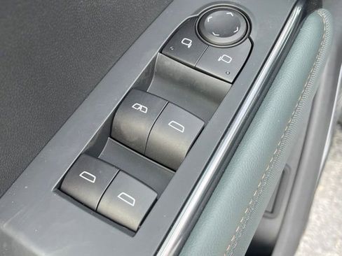 New 2025 GMC Acadia AT4 w/ Super Cruise Package image 18