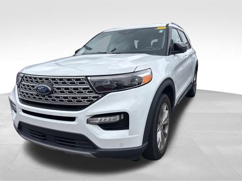 Used 2022 Ford Explorer Limited image 3