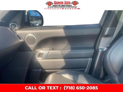 Used 2017 Land Rover Range Rover Sport SE image 26