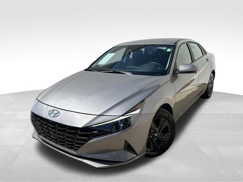 Used 2023 Hyundai Elantra SEL FWD image 1