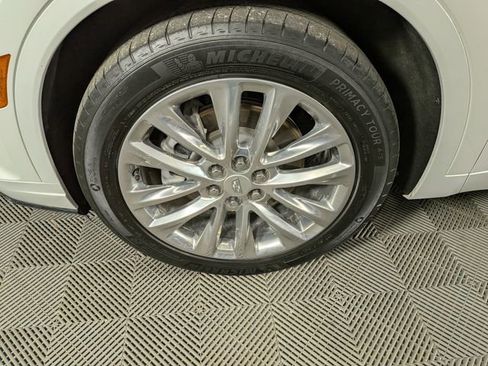 Certified 2023 Cadillac XT6 Premium Luxury w/ LPO, Floor Liner Package image 38