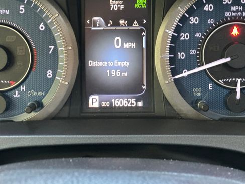 Used 2018 Toyota Sienna XLE image 21