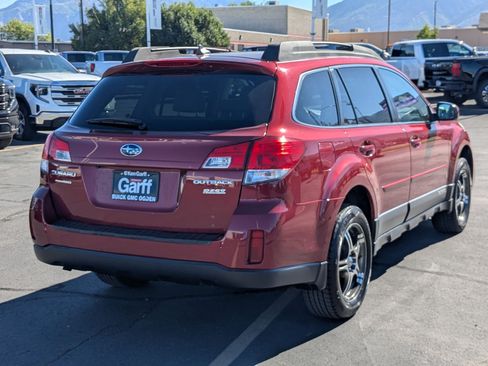 Used 2013 Subaru Outback 2.5i Limited AWD/4WD image 3