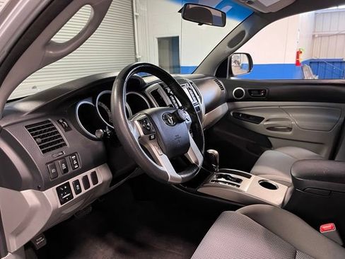 Used 2015 Toyota Tacoma PreRunner w/ TRD Off-Road Package RWD image 20