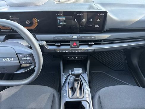 New 2026 Kia K4 FWD image 14