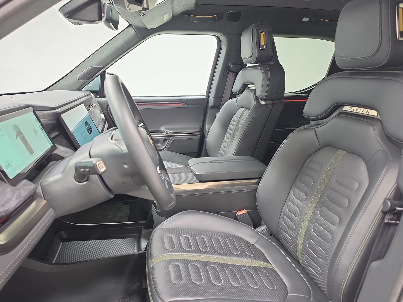Used 2022 Rivian R1T Adventure AWD/4WD image 20
