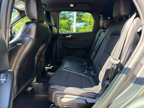 Used 2025 Ford Escape ST-Line AWD/4WD image 21