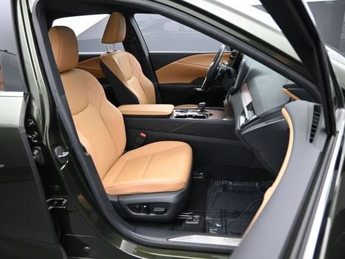 Certified 2026 Lexus RX 350 Premium w/ Accessory Package (Z1) FWD image 28