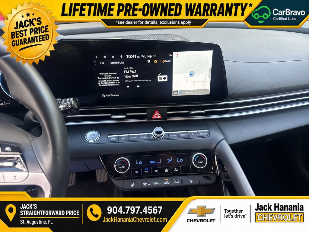 Used 2025 Hyundai Elantra SEL FWD image 12