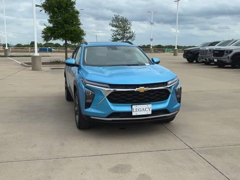 New 2026 Chevrolet Trax LT image 3