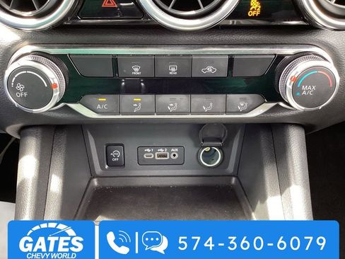 Used 2025 Nissan Sentra SV FWD image 14