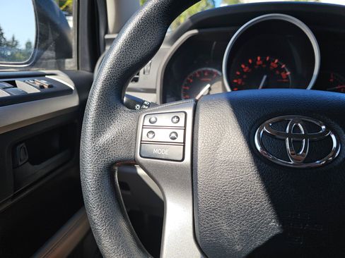 Used 2012 Toyota 4Runner SR5 w/ Convenience Pkg AWD/4WD image 34