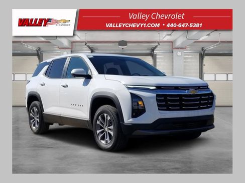 New 2026 Chevrolet Equinox LT w/ Safety and Technology Package image 1