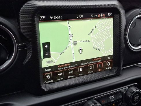 Certified 2022 Jeep Gladiator Overland w/ LED Lighting Group image 17