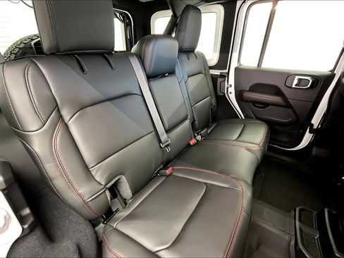New 2025 Jeep Wrangler Unlimited Rubicon image 10