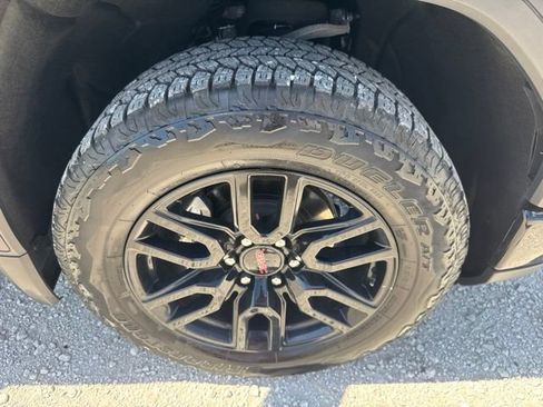 Used 2024 GMC Sierra 1500 Elevation AWD/4WD image 28