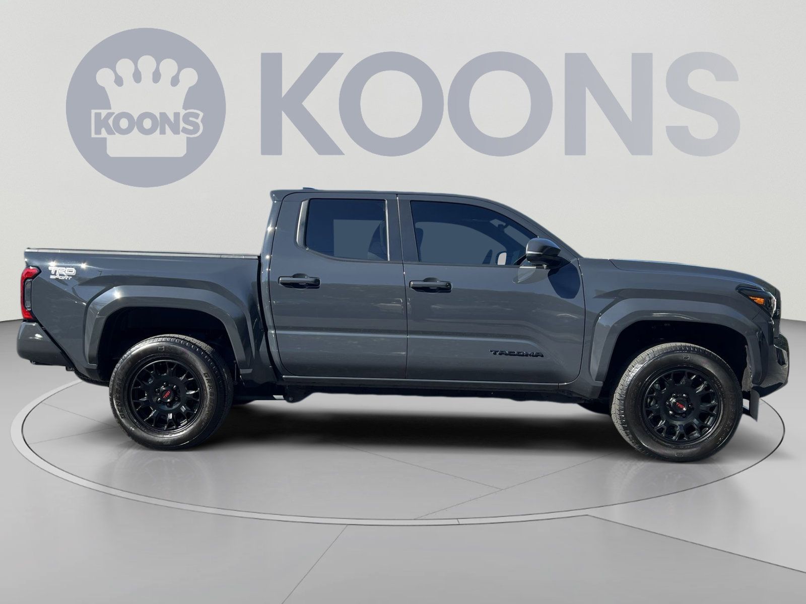 Used 2024 Toyota Tacoma TRD Sport AWD/4WD image 10