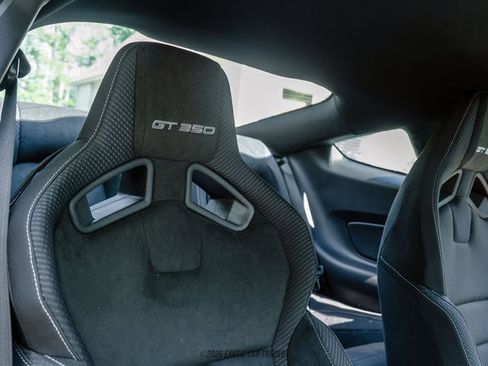 Used 2015 Ford Mustang Shelby GT350 RWD image 33