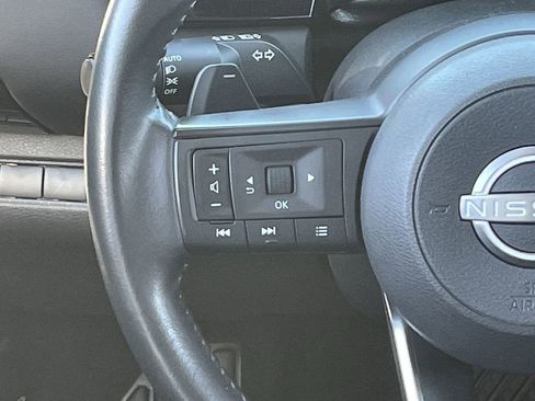 Used 2024 Nissan Pathfinder SV image 22