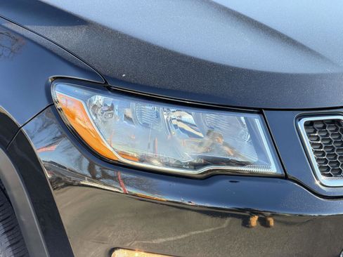 Used 2021 Jeep Compass Latitude w/ Convenience Group image 11