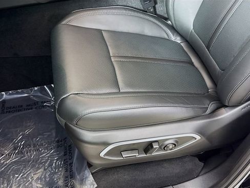 New 2026 Jeep Grand Wagoneer 4WD image 19