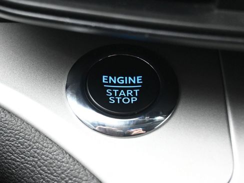 Used 2024 Ford Explorer XLT RWD image 19