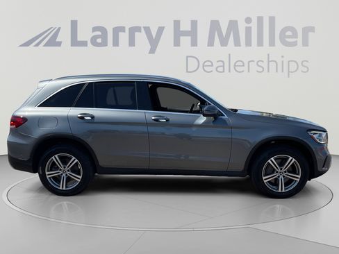 Used 2022 Mercedes-Benz GLC 300 w/ Premium Package Lite image 6