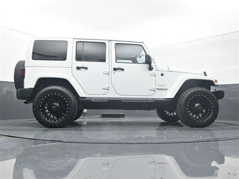 Used 2014 Jeep Wrangler Unlimited Sahara w/ Connectivity Group image 12