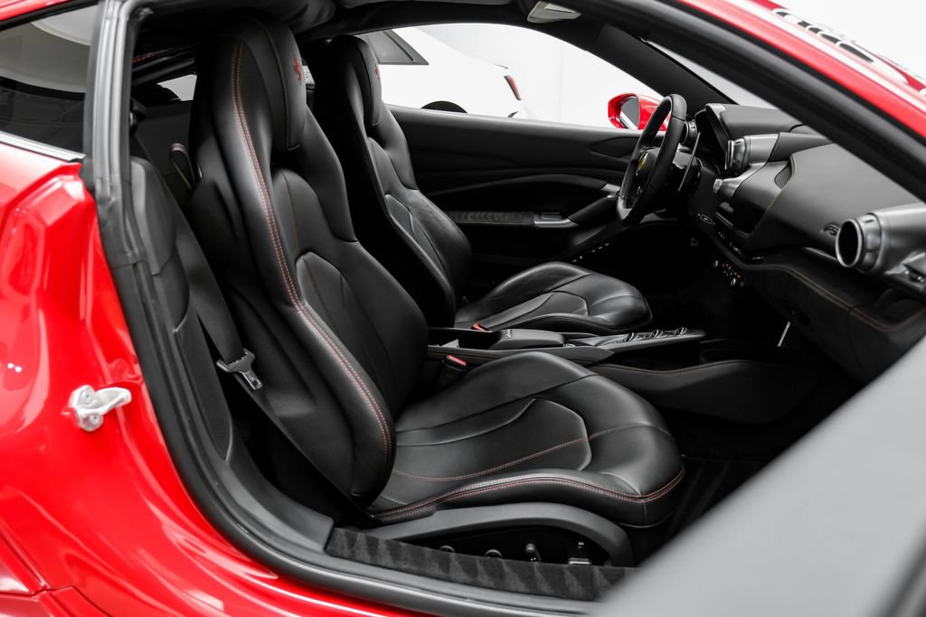 Used 2020 Ferrari F8 Tributo RWD image 33