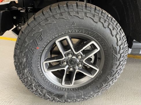 New 2026 Jeep Gladiator Mojave image 6