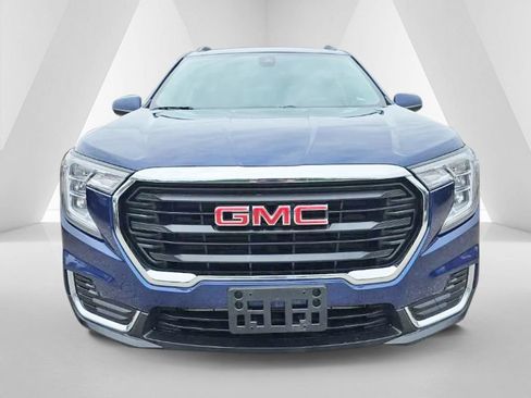 Used 2022 GMC Terrain SLE w/ Driver Convenience Package AWD/4WD image 2