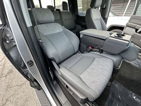 Used 2022 Ford F150 XLT w/ Equipment Group 302A High image 28