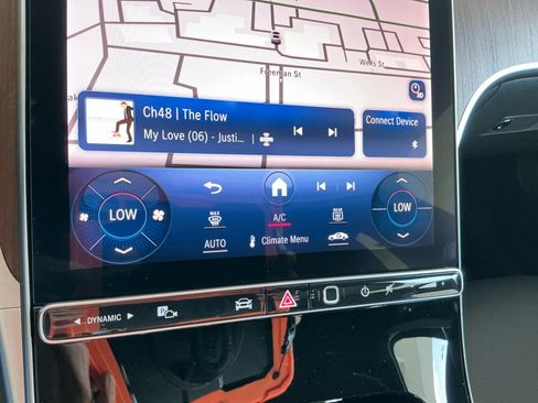 Used 2024 Mercedes-Benz C 300 Sedan image 19